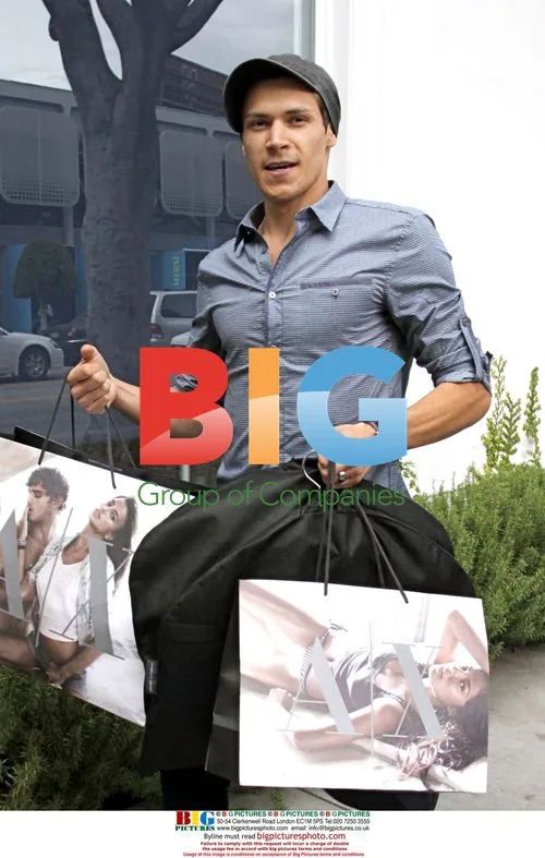 Twilight Star Alex Meraz Shopping