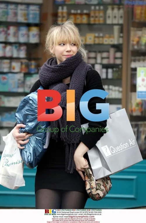 Katerina Ivanova Shopping in Notting Hill