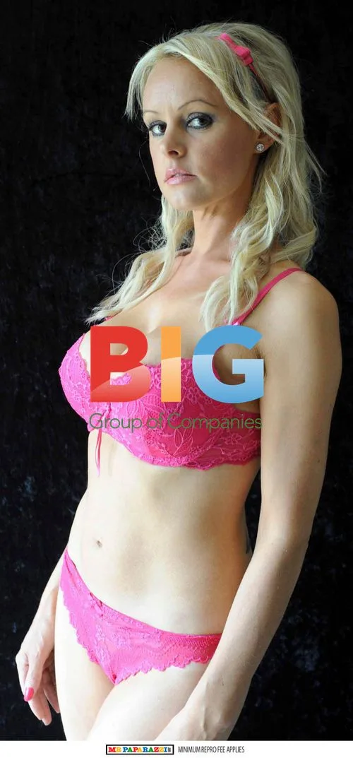Rachel Pritchard Poses for Photos