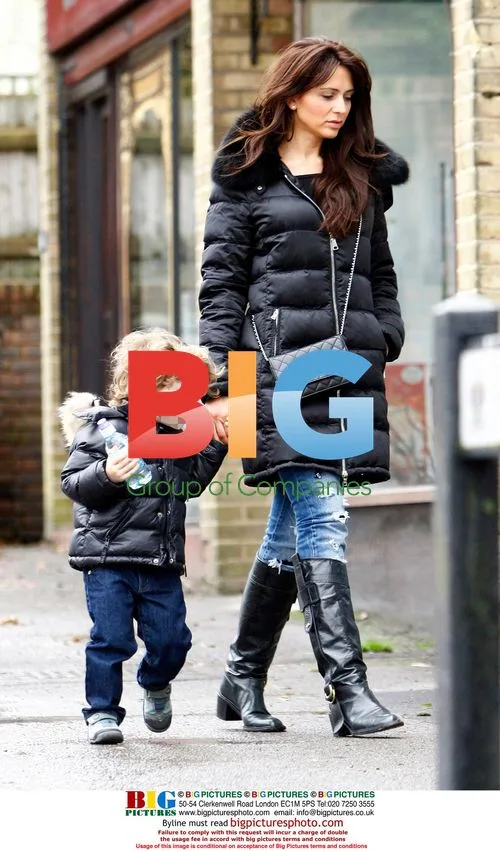 Vanessa Perroncel running errands in Surrey