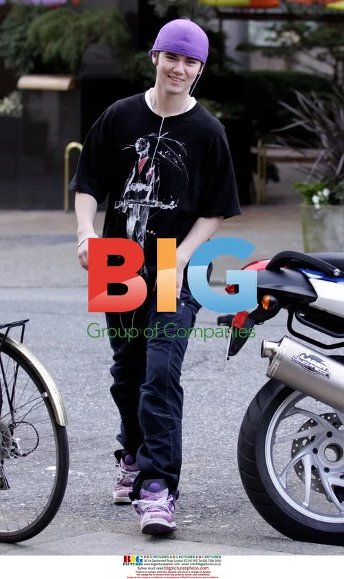 Cameron Bright goes shopping in Vancouver
