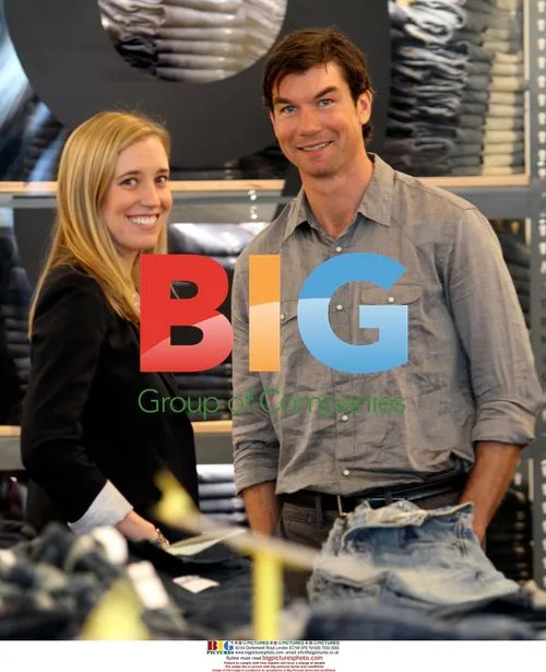 Jerry O'Connell Shopping at Gap Opening