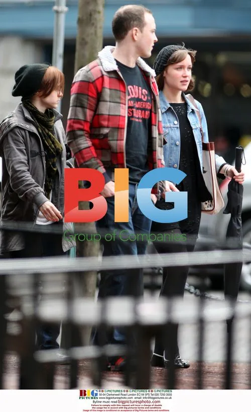 Scarlett Alice Johnson with boyfriend in Vancouver
