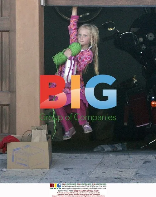 Sunny James moves Sandra Bullock's stuff