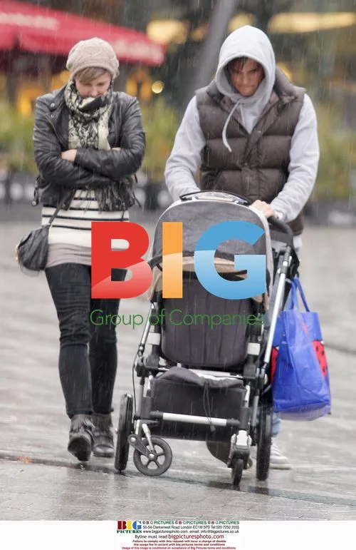 Gareth Gates and Suzanne Brave Rain After Dinner