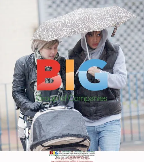 Gareth Gates and Wife Brave Rain at Dinner