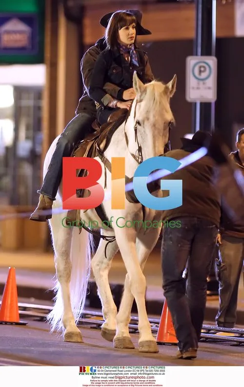 Scarlett Alice Johnson and Sean Faris ride horse for TV pilot