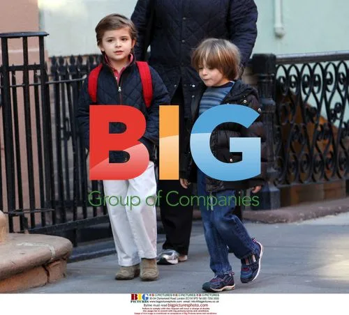Matthew Broderick walks son to school