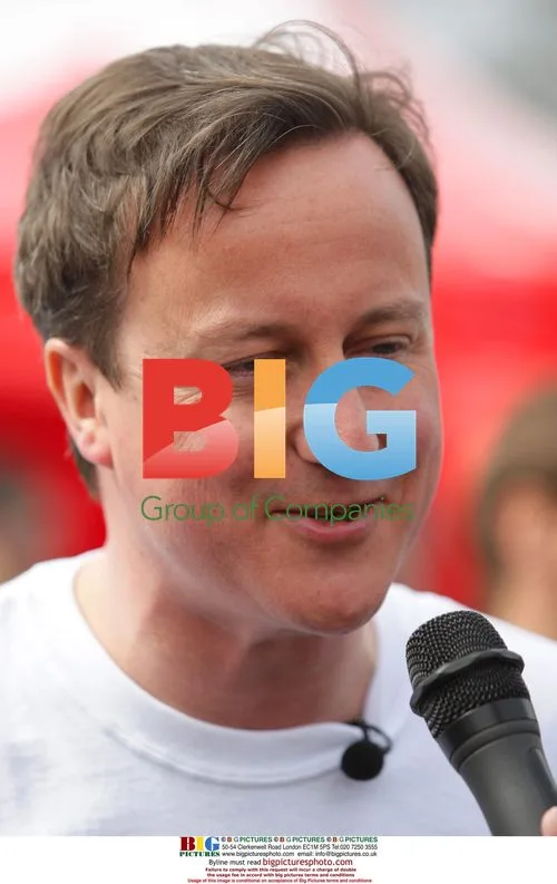 David Cameron and Ian Botham charity walk
