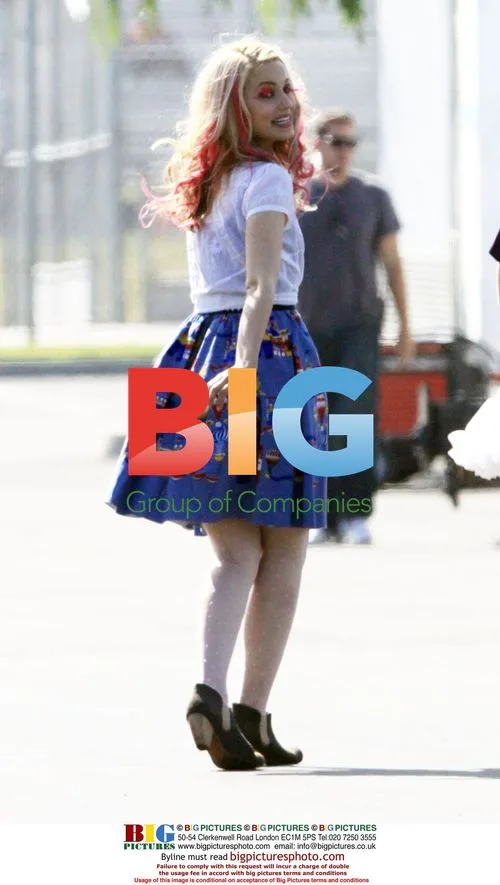 Dianna Agron on "Glee" film set