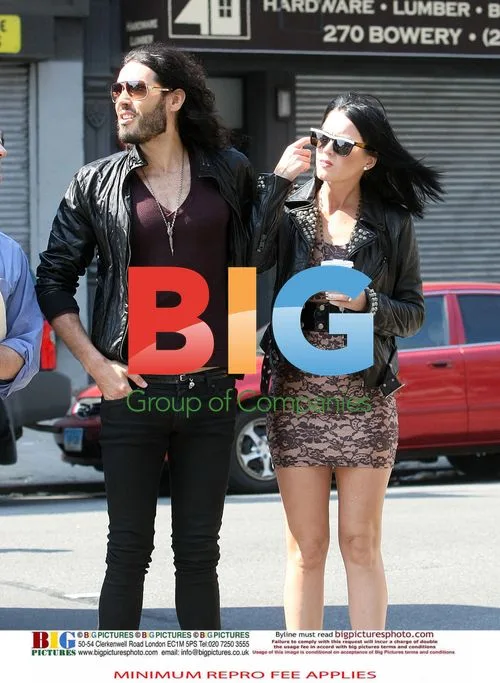 Katy Perry and Russell Brand Apartment Hunting in NYC