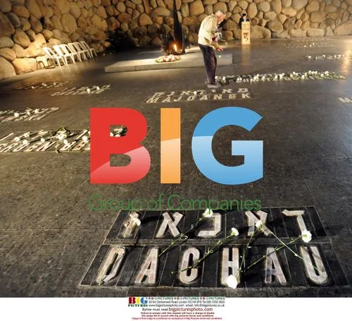 Holocaust survivor at Yad Vashem memorial