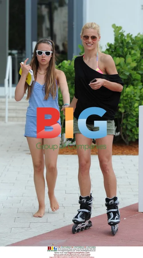 Michelle Hunziker Rollerblades in Miami
