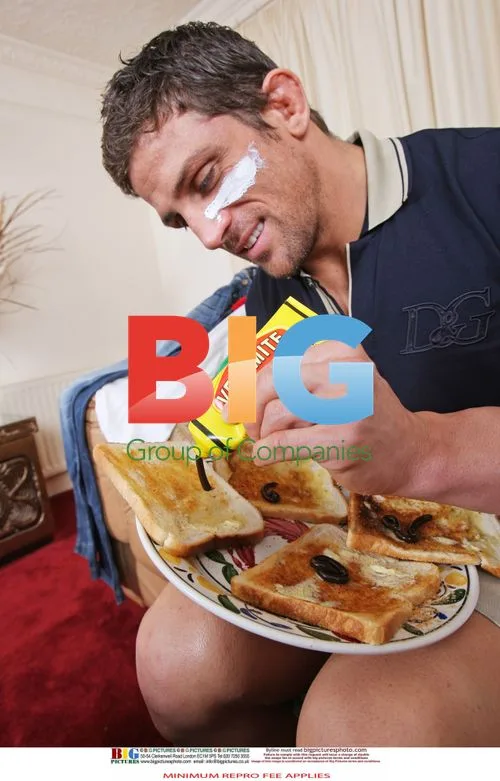 Alex Reid Heads to Jungle