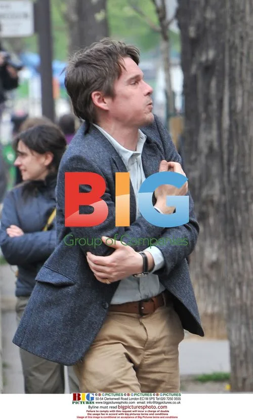 Ethan Hawke on the set of 'The Woman in the Fifth'