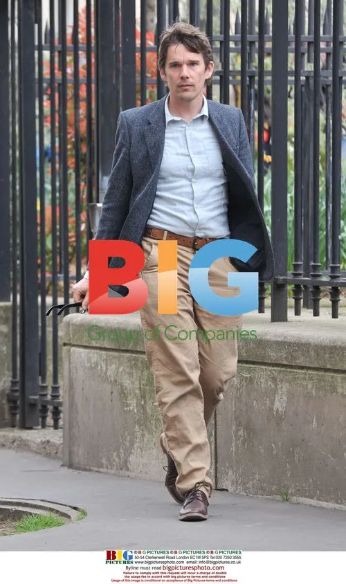 Ethan Hawke filming 'The Woman in the Fifth' in Paris