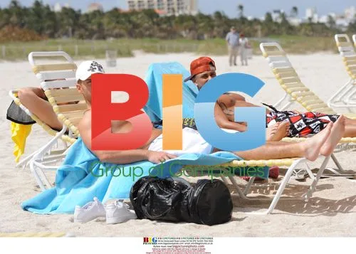 Jersey Shore Stars Sunbathe in Miami