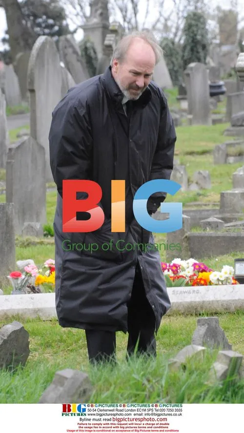 William Hurt filming "Late Bloomers" in London