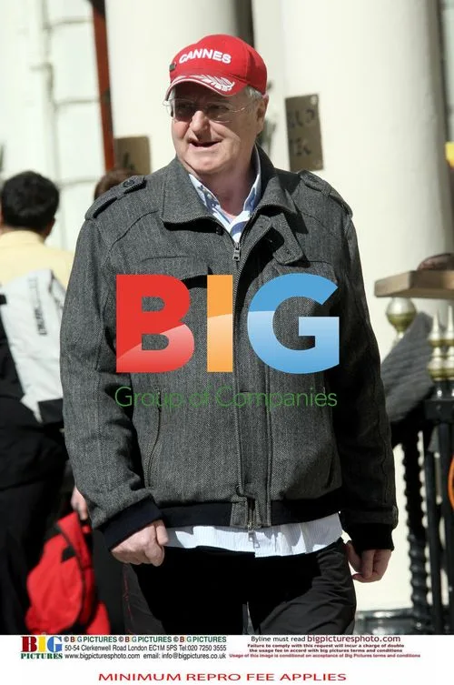 Jonathan King Stroll in West London