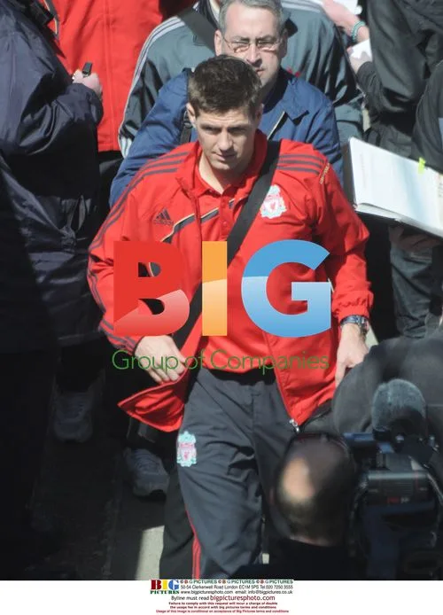 Liverpool players depart Runcorn train station