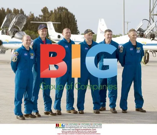 NASA Discovery shuttle landing