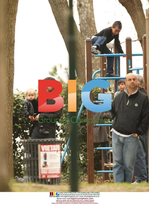 Brad Pitt with Kids at Park in Venice