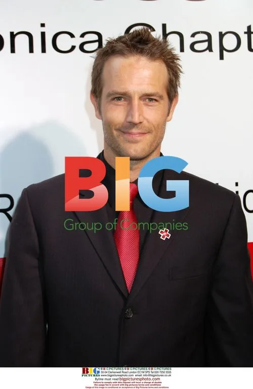 Michael Vartan at Red Cross Affair