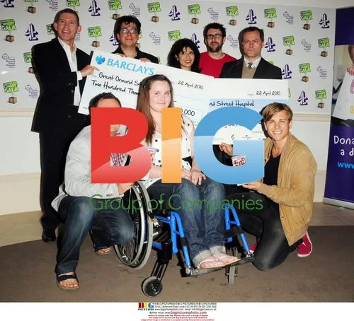 Comedians Donate to Great Ormond Street Hospital
