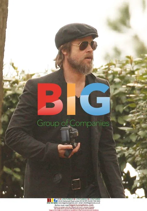 Brad Pitt and kids at the park