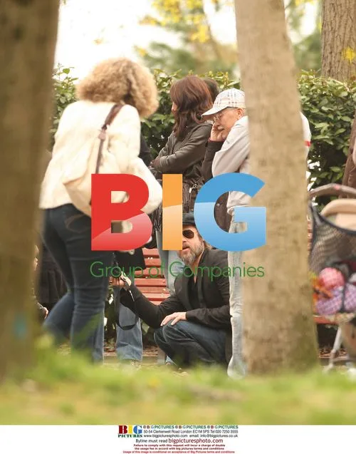 Brad Pitt with Kids at Park in Venice