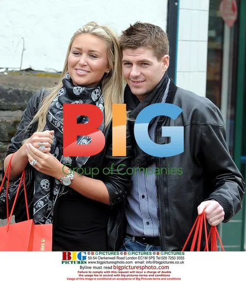 Steven Gerrard and Alex Curran Shopping
