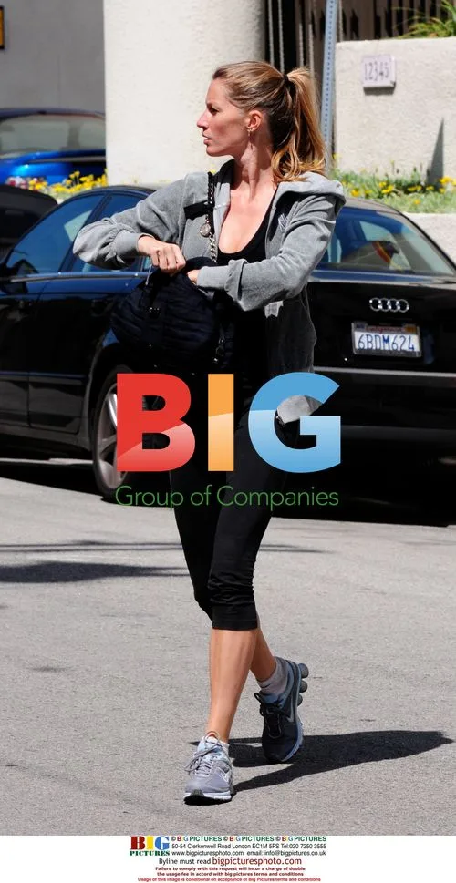 Gisele Bundchen Workout in Van Nuys