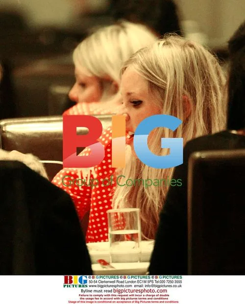 Diana Vickers celebrates No. 1 single
