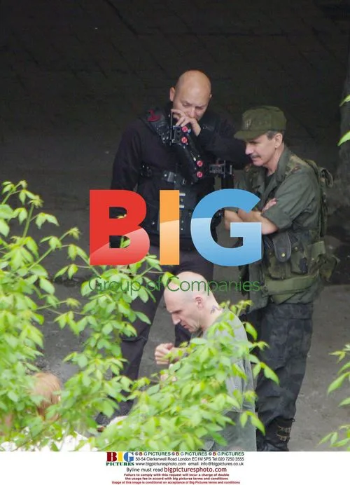 Director Ralph Fiennes, Actor Gerard Butler, Vanessa Redgrave on "Coriolanus" Set