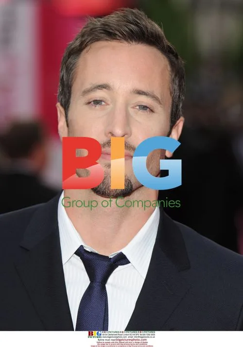 Alex O'Loughlin at "The Back Up Plan" Premiere
