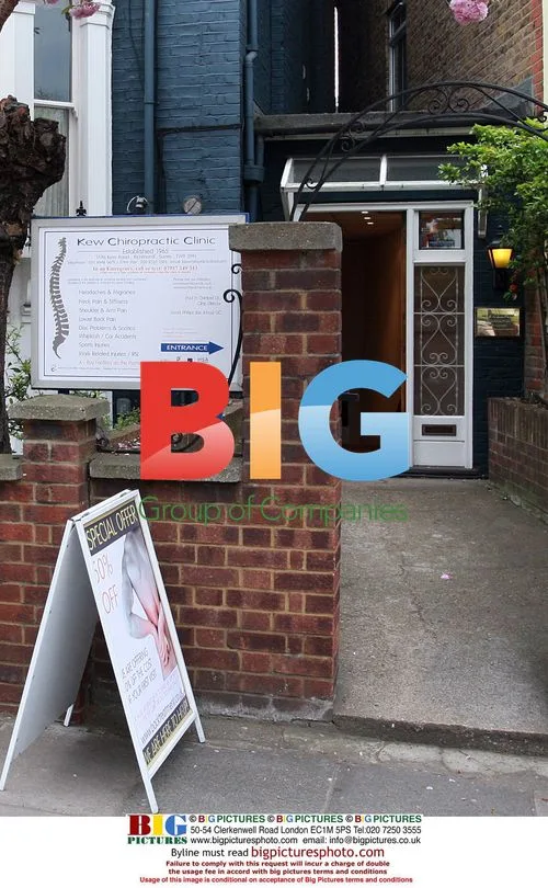 Dec visits back specialist in London