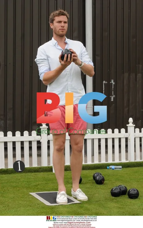 Rick Edwards Bowls at Club Opening