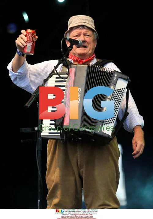 The Wurzels at Camp Bestival