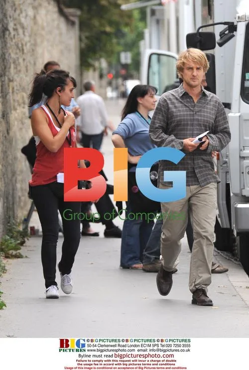Carla Bruni-Sarkozy, Owen Wilson on Woody Allen film set