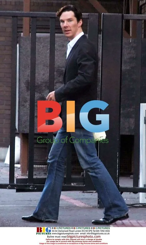 Benedict Cumberbatch leaves ITV studios