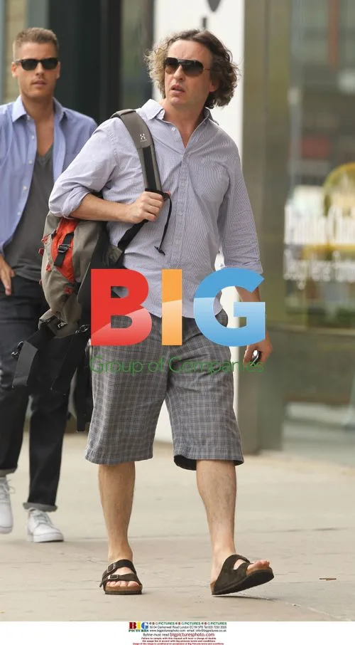 Steve Coogan Strolls in NYC