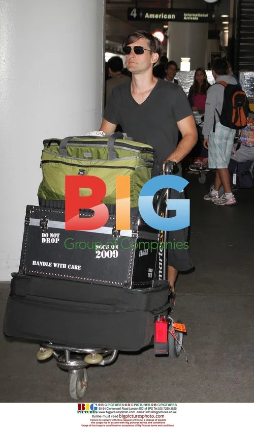 Toby Maguire Arrives at LAX