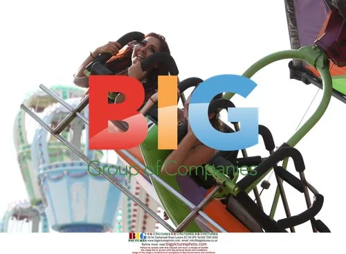 Snooki and Friend Enjoy Boardwalk in Seaside Heights