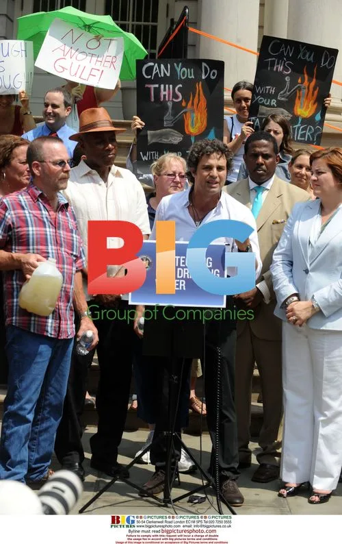 Mark Ruffalo Calls for Drilling Moratorium
