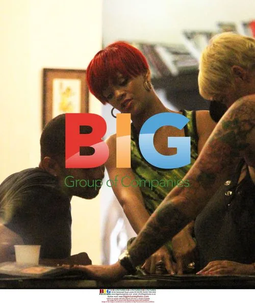 Rihanna Shows New Tattoo in NYC