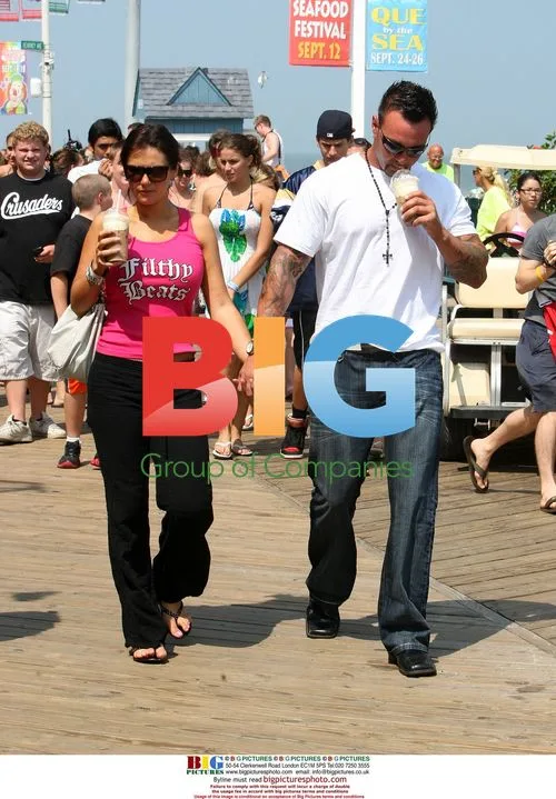 JWoWW with Boyfriend and Co-star Filming Jersey Shore