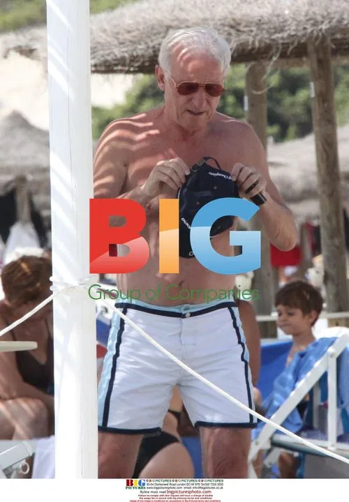 Trapattoni and Wife Holidaying in Sardinia