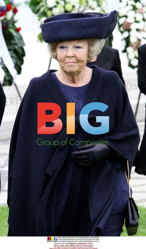 Dutch Queen Beatrix at Indonesian Memorial