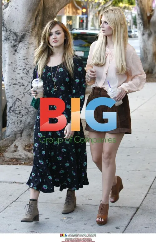 Mischa Barton and Fearne Cotton Filming Reality TV Show