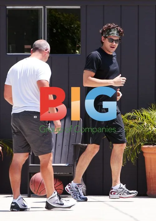 John Mayer Plays Basketball with Harley Pasternak